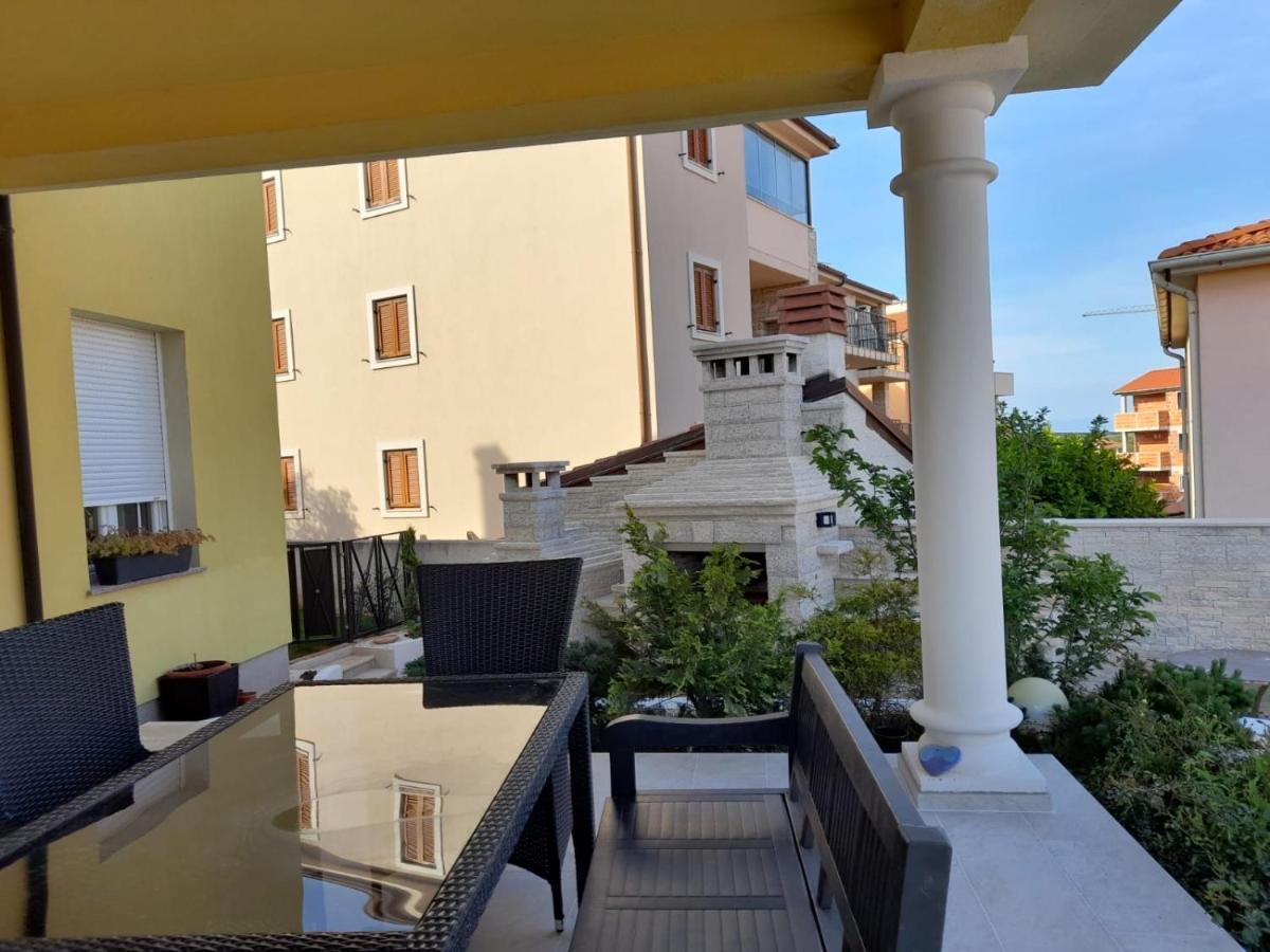 Villa Istriana Ližnjan Exterior foto